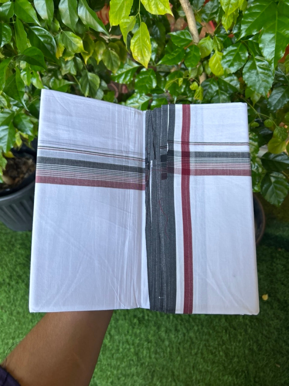 ADMK VESHTI - 20% DISCOUNT! KaithariKada 100% Cotton PURE WHITE Double Mundu/Dhoti - 100X100 - 1.25 inch Black White & Maroon kara 4 mtr (8.5 muzham) - 42KK5224 ASH