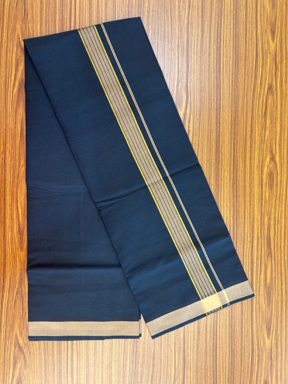 18% Discount!!! Kaitharikada Pure Cotton - Single Kaily / Lungi - 1.25 inch Kasavu Peanut Brown stripes shaded kara with Black colour body (2 meter / 4 muzham) - 3KK8018GAN