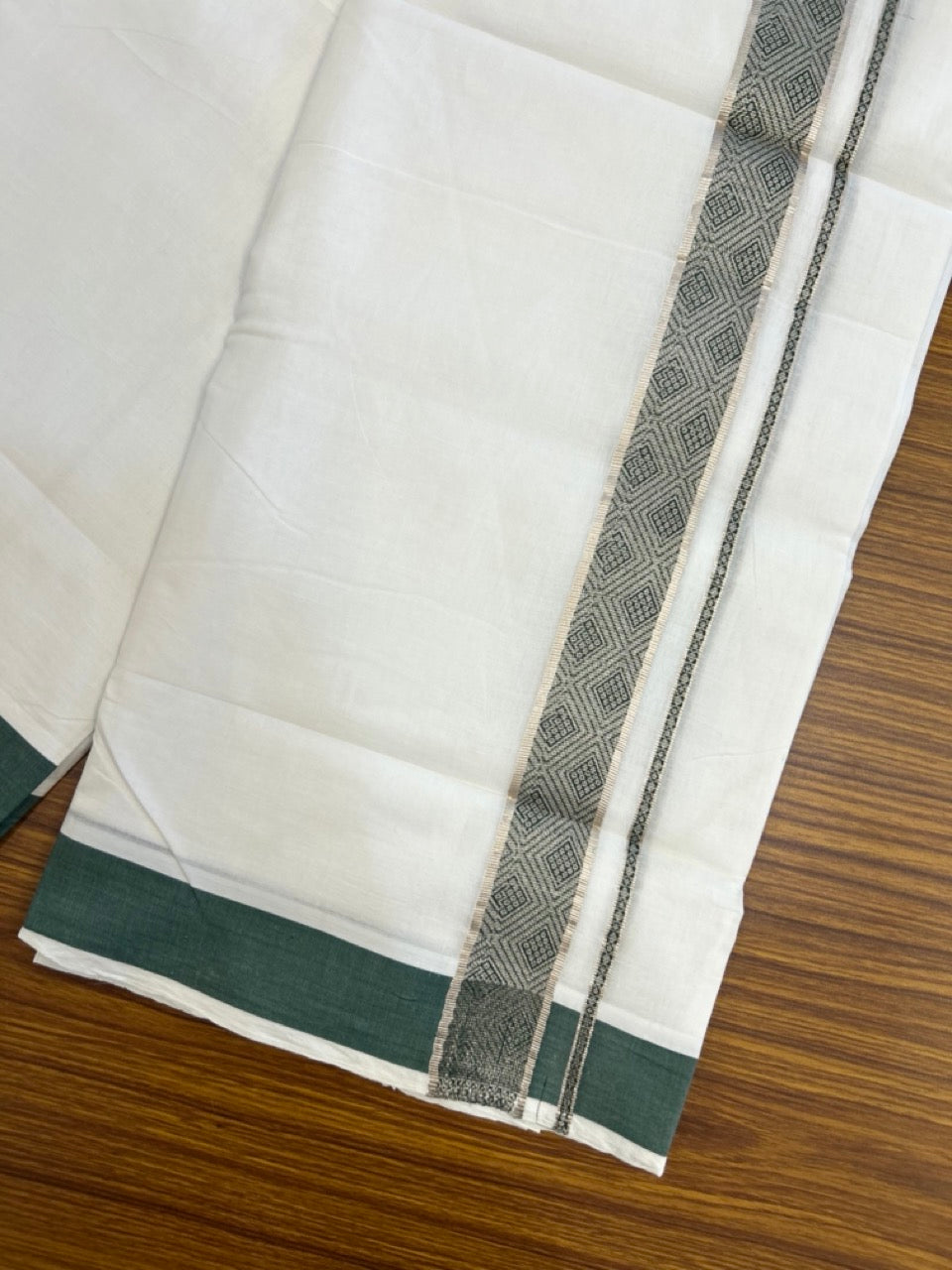 20% Discount! KaithariKada Balaramapuram 100% Cotton Double Pure white Mundu/Dhoti - 100x80 - 1.5 Inch Silver Kasav Green jacquard pattern Kara - 8 KK5286 KAI