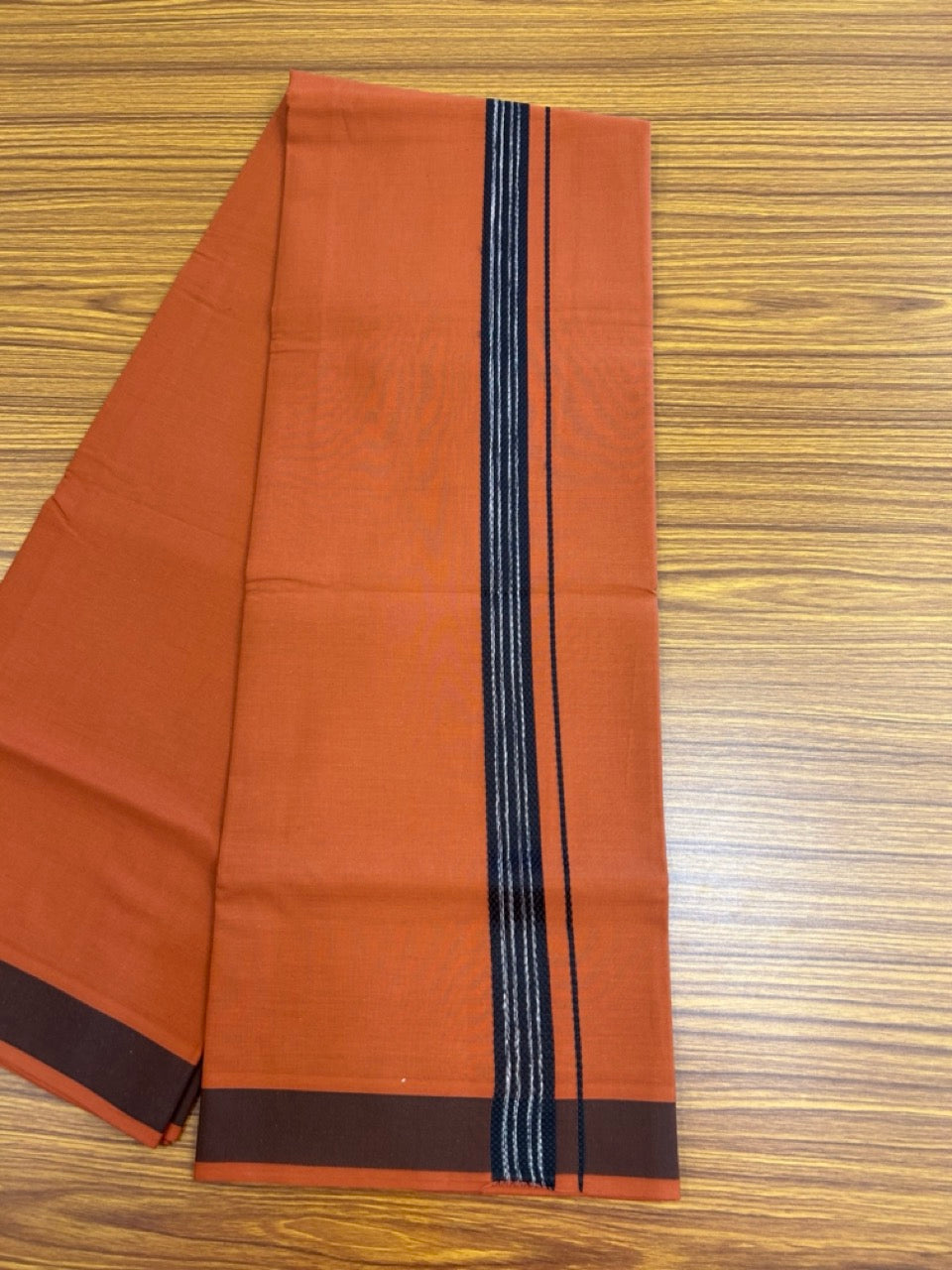 18% Discount!!! Kaitharikada Pure Cotton - Single Kaily / Lungi - 1.25 inch Black & white shaded Pattern striped kara with Kavi colour body  (2 meter / 4 muzham) - 15KK8018GAN