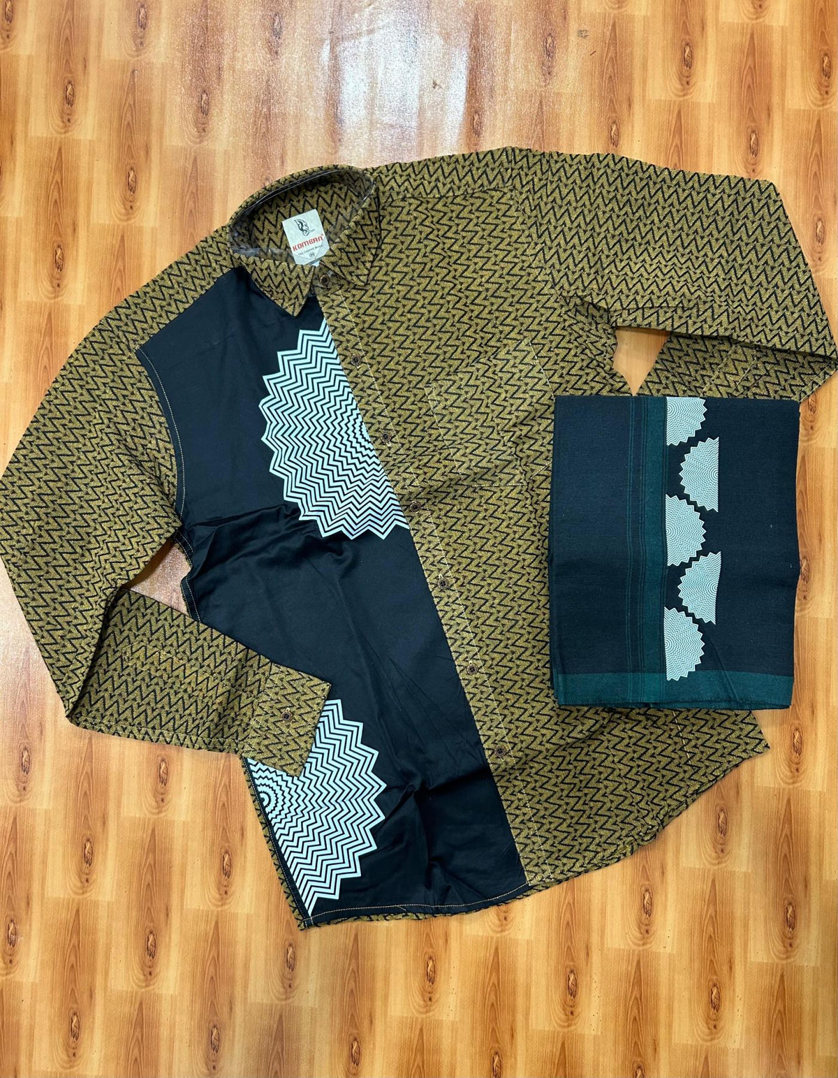 Combo Shirt Single Lungi - SIZE : M / 38 Full Sleeve - Mixed cotton - 1 inch Green Kara & Printed - 1 KK7053 KUT
