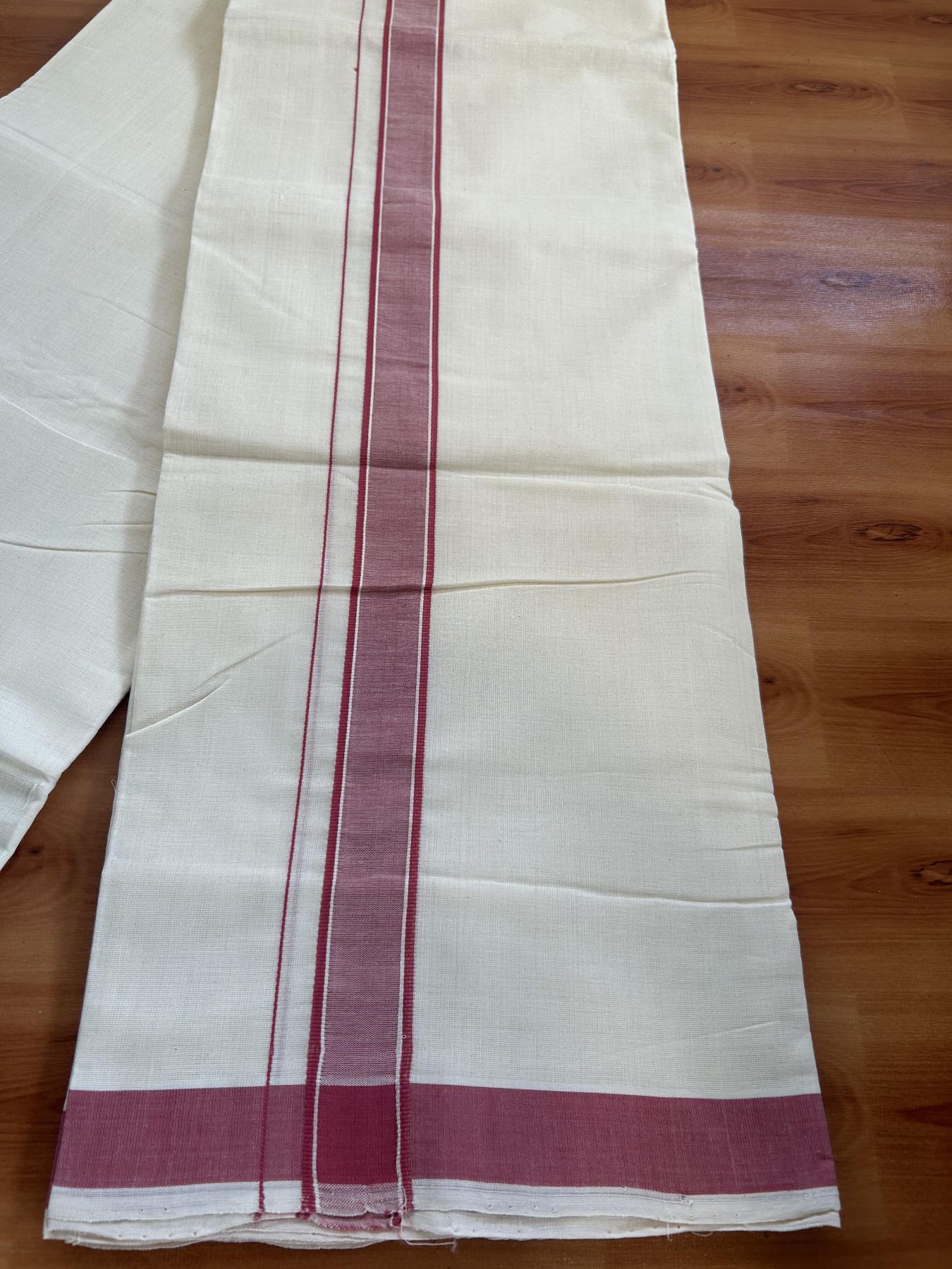 Double Off White (Unbleached) Mundu/Dhoti- 25% Discount KaithariKada Handloom Unakkupaav - Kerala Handloom - 100% Pure Cotton (100x80) - 1 Inch Reddish Pink Shaded Kara 3.80 mtr (8 muzham) - 3 KK5397 ELA
