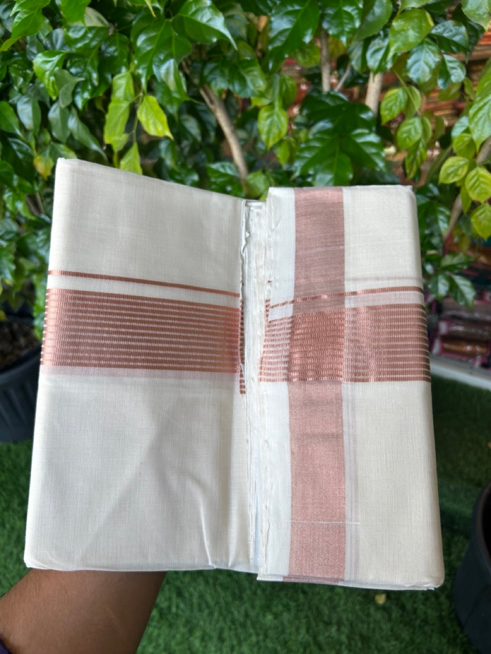 25% DISCOUNT!! KaithariKada HANDLOOM Millpaav Balaramapuram - 100% PURE Cotton OFF White Double (Unbleached) Mundu/Dothi - 80x90 - 2 Inch Copper Kasavu Stripes Kara 4 mtr (8.5 muzham) - 23KK5234 RAM