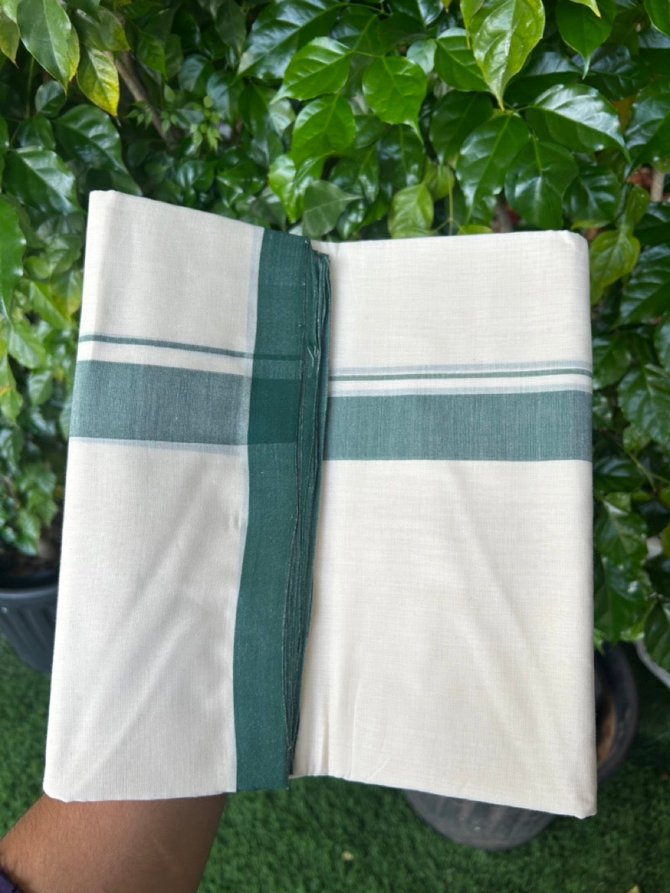 25% Discount! KaithariKada HANDLOOM MILLPAAV Balaramapuram - 100% PURE Cotton OFF White (Unbleached) Double Mundu/Dothi - 80x90 - 1.25 inch Dark Green Mulloth Kara 4.5 Meters (10 Muzham) - 57KK5234 RAM