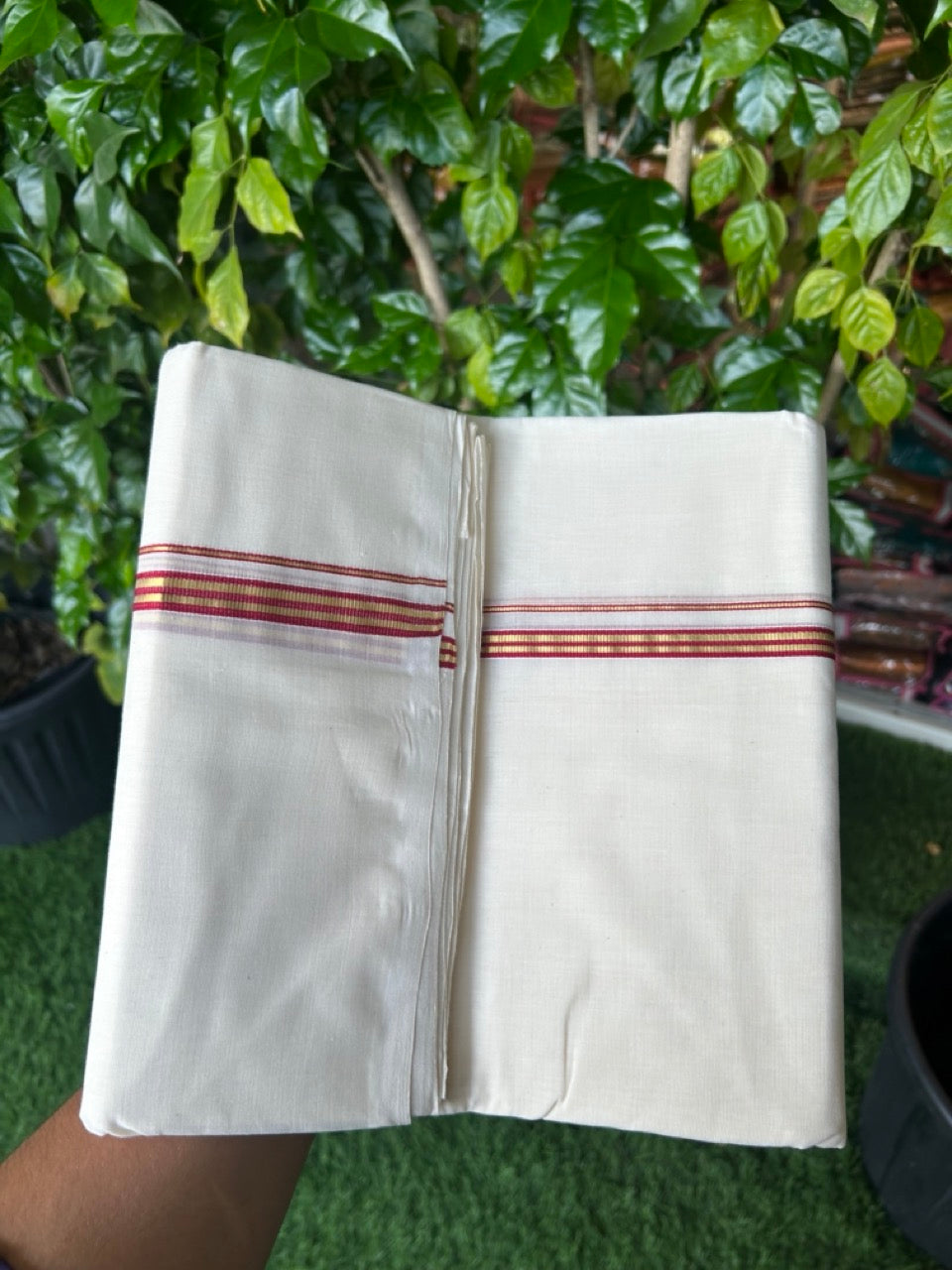 25% DISCOUNT!! KaithariKada HANDLOOM MILPAAV Balaramapuram - 100% PURE Cotton OFF White Double - (Unbleached) Mundu/Dothi - 80x90 - 0.5 inch Kasavu & Maroon striped Kara - 79KK5234 RAM