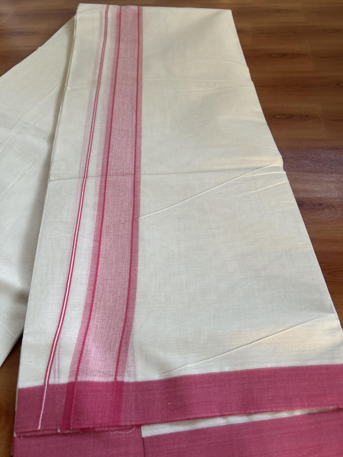 Double Off White Mundu/Dhoti- 20% Discount! KaithariKada Balaramapuram 100% Cotton - 60s - 1.25 inch Pink Shaded Kara 4 mtr (8.5 muzham) - 17 KK5398 PMC