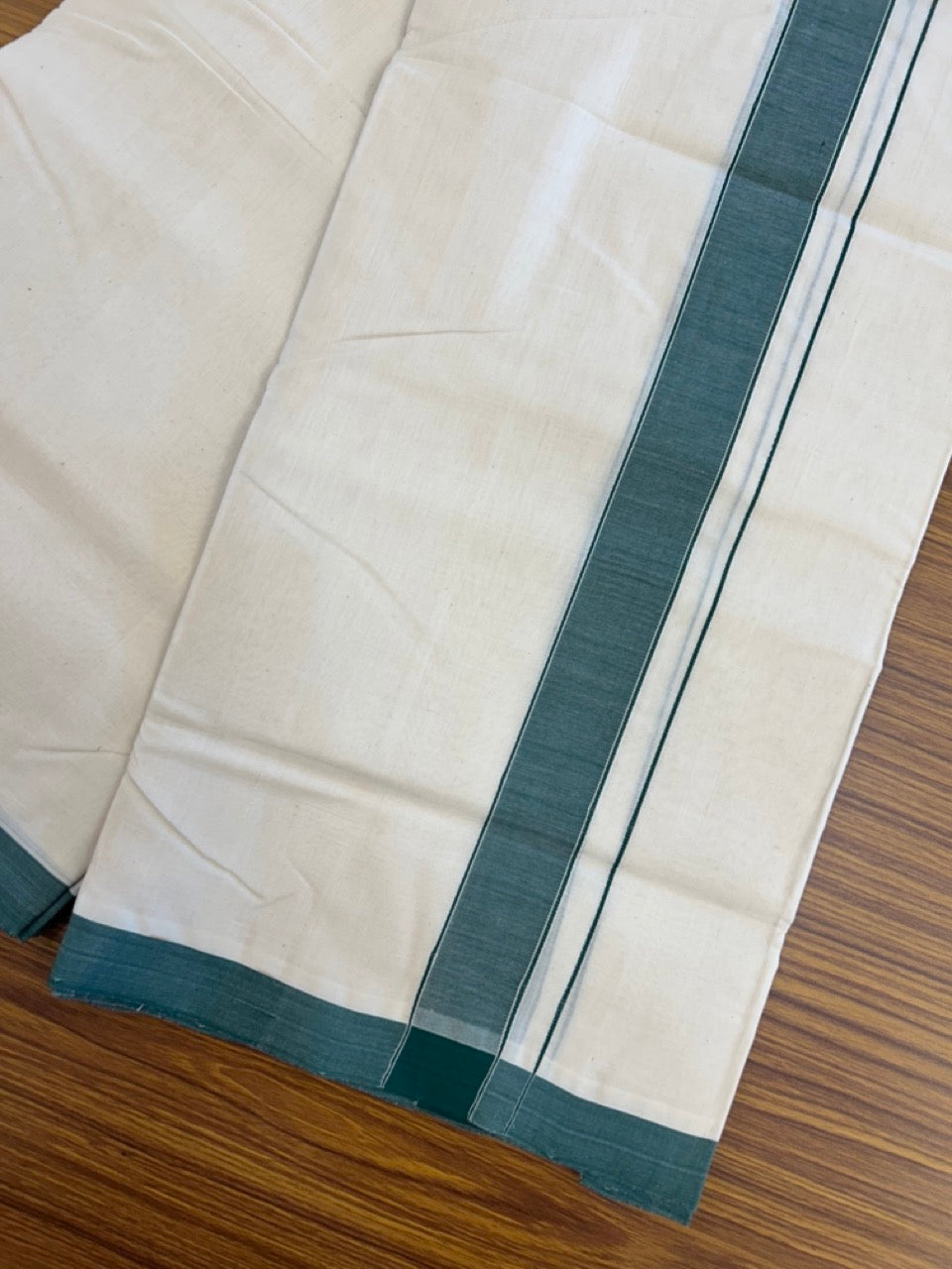 25% DISCOUNT!! KaithariKada HANDLOOM MILLPAAV Balaramapuram - 100% PURE Cotton OFF White (Unbleached) Double Mundu/Dothi - 80x90 - 1.5 inch Dark Green Mulloth Kara 4 Meters (8.5 Muzham) - 61KK5234 RAM