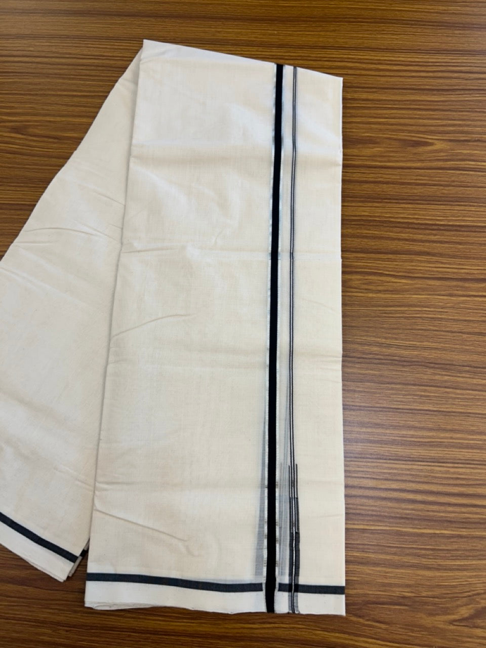 25% DISCOUNT!! KaithariKada HANDLOOM MILPAAV Balaramapuram - 100% PURE Cotton OFF White Double - (Unbleached) Mundu/Dothi - 80x90 - 0.5 Inch Silver Kasavu Black Puliyilakkara chutty - 72KK5234 RAM