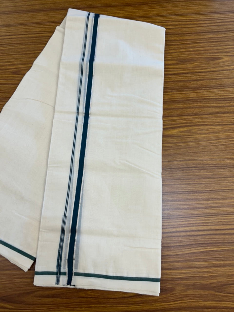 25% DISCOUNT!! KaithariKada HANDLOOM MILPAAV Balaramapuram - 100% PURE Cotton OFF White Double - (Unbleached) Mundu/Dothi - 80x90 - 0.5 Inch Silver Kasavu Dark Green Puliyilakkara chutty - 73KK5234 RAM