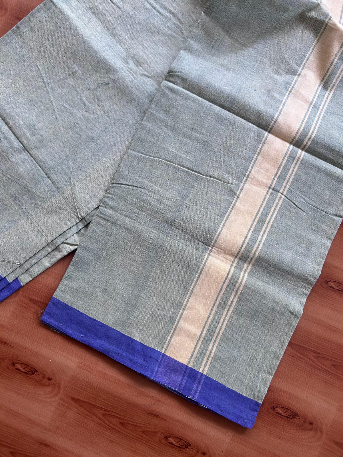 Kerala Handloom - Signature Kaitharikada - 100% Pure Cotton 2/60sx40s Thread - Single Mundu / Dhoti - 1.25 inch Light Yellow Shaded Striped Kara with Olive Green & Light Yellow colour Body - 91 KK8080 KAL