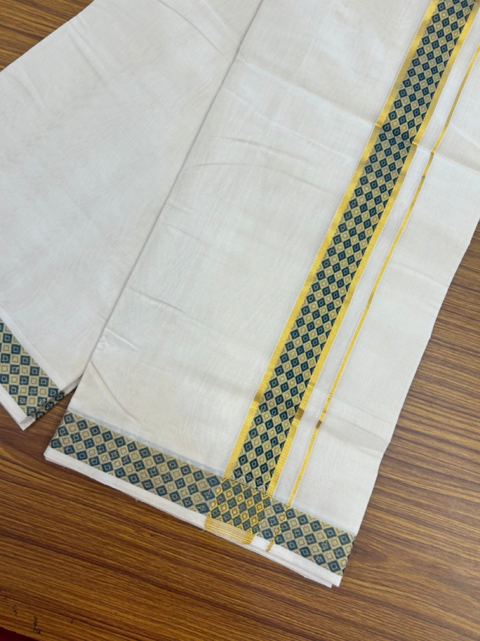 25% Discount ! Kaitharikada Handloom Unakkupaav Balaramapuram - 100% PURE Cotton OFF WHITE - (Unbleached) Double Mundu/Dhoti - 100x80 - 1.75 inch Gold Kasav & Peacock Green Jacquard Design Kara 4 mtr (8.5 Muzham) - 11 KK5301 ABH