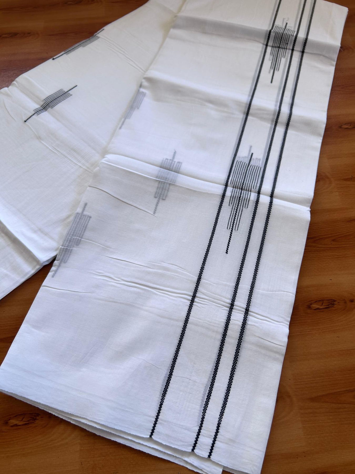 Pure White Double Mundu/Dothi - 20% Discount ! Kaitharikada Balaramapuram 100% Cotton - 100x80 - Navy Blue Stripes Jacquard Design Kara 3.80 mtr (8 muzham) - 13 KK5516 THI