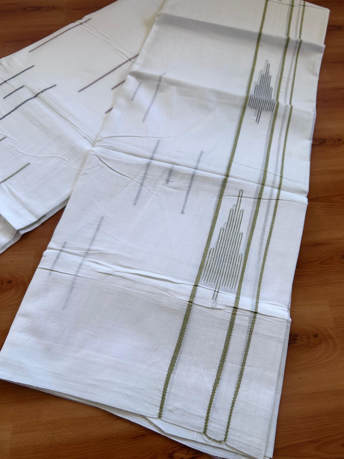 Pure White Double Mundu/Dothi - 20% Discount ! Kaitharikada Balaramapuram 100% Cotton - 100x80 - Multi Colour Stripes Jacquard Design Kara 3.80 mtr (8 muzham) - 14 KK5516 THI