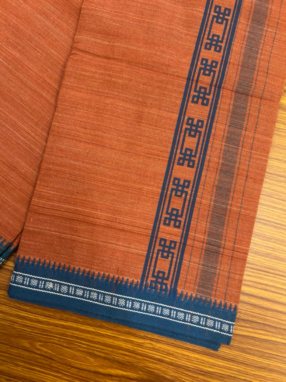 18% Discount!!! Kaitharikada Pure Cotton - Single Kaily / Lungi - 2.75 inch Blue printed kuppadam kara with Kavi colour body - 13KK8019AS