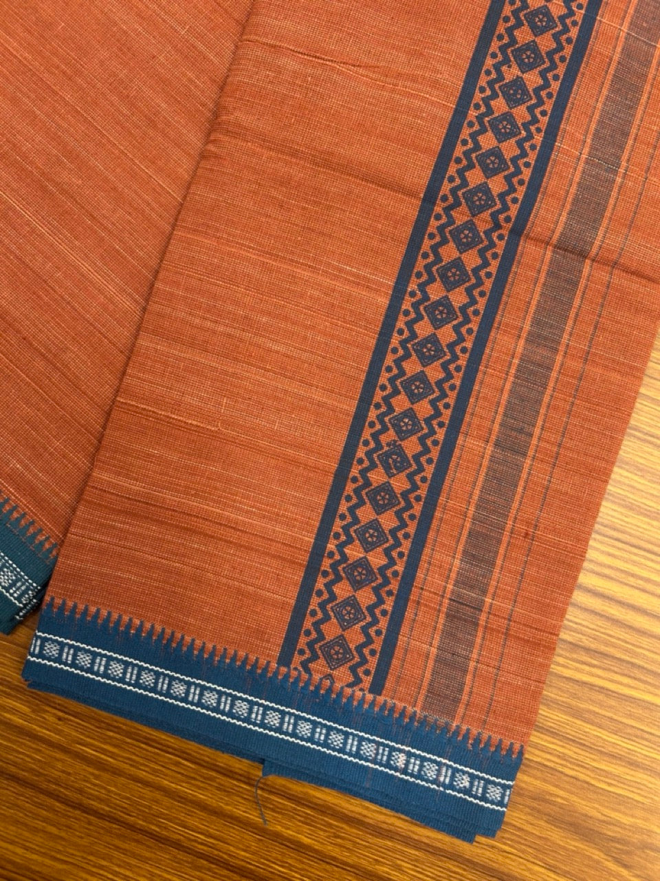 18% Discount!!! Kaitharikada Pure Cotton - Single Kaily / Lungi - 3.5 inch Blue printed kuppadam kara with Kavi colour body - 14KK8019AS