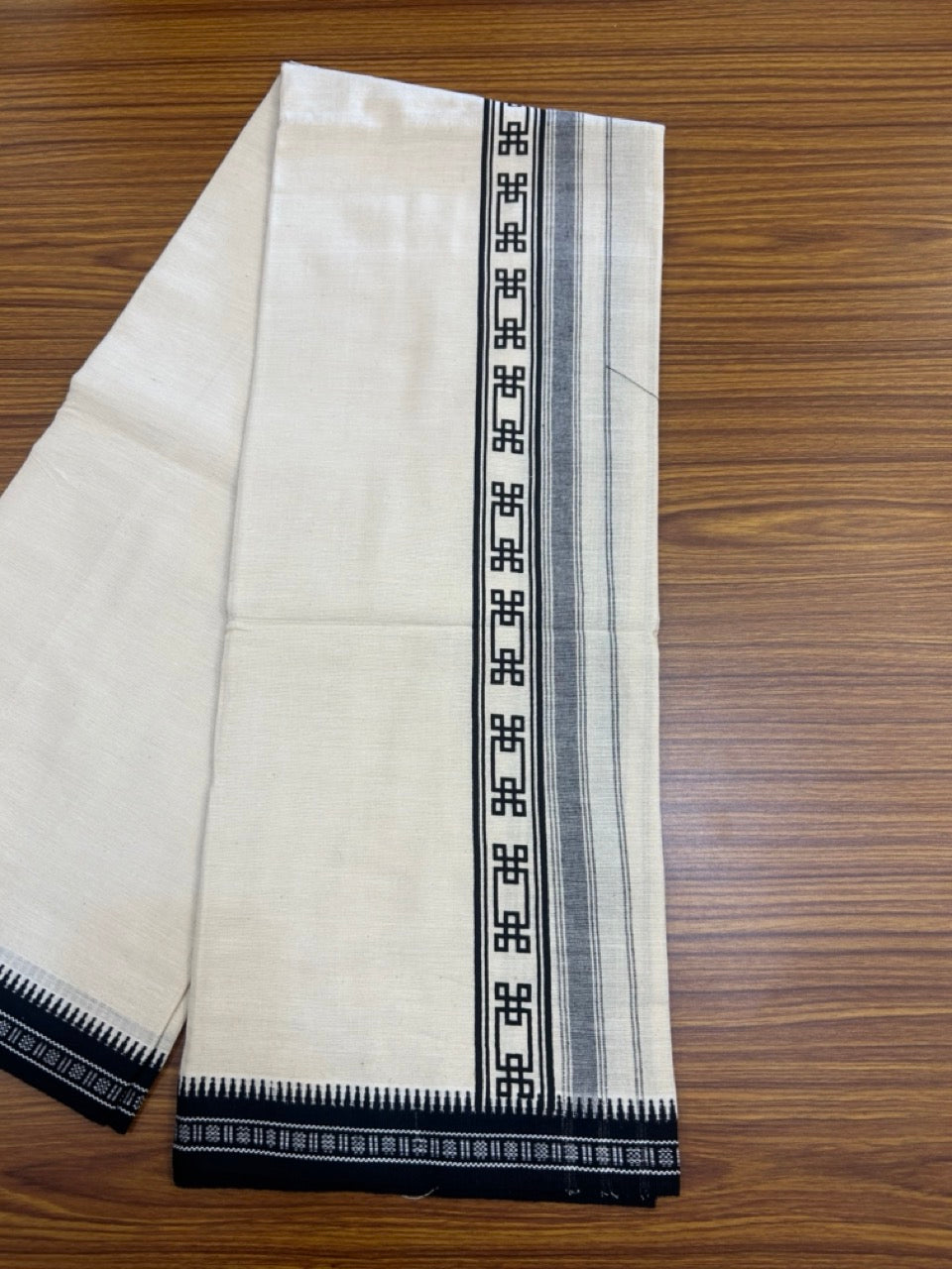 12% Discount !! Kaitharikada Pure Cotton Single OFF WHITE - (Unbleached) Kaily / Lungi - 2.25 inch Black Striped Printed kara Kuppadam Border with OFF WHITE colour body (2 meter / 4 muzham)- 20KK8019AS