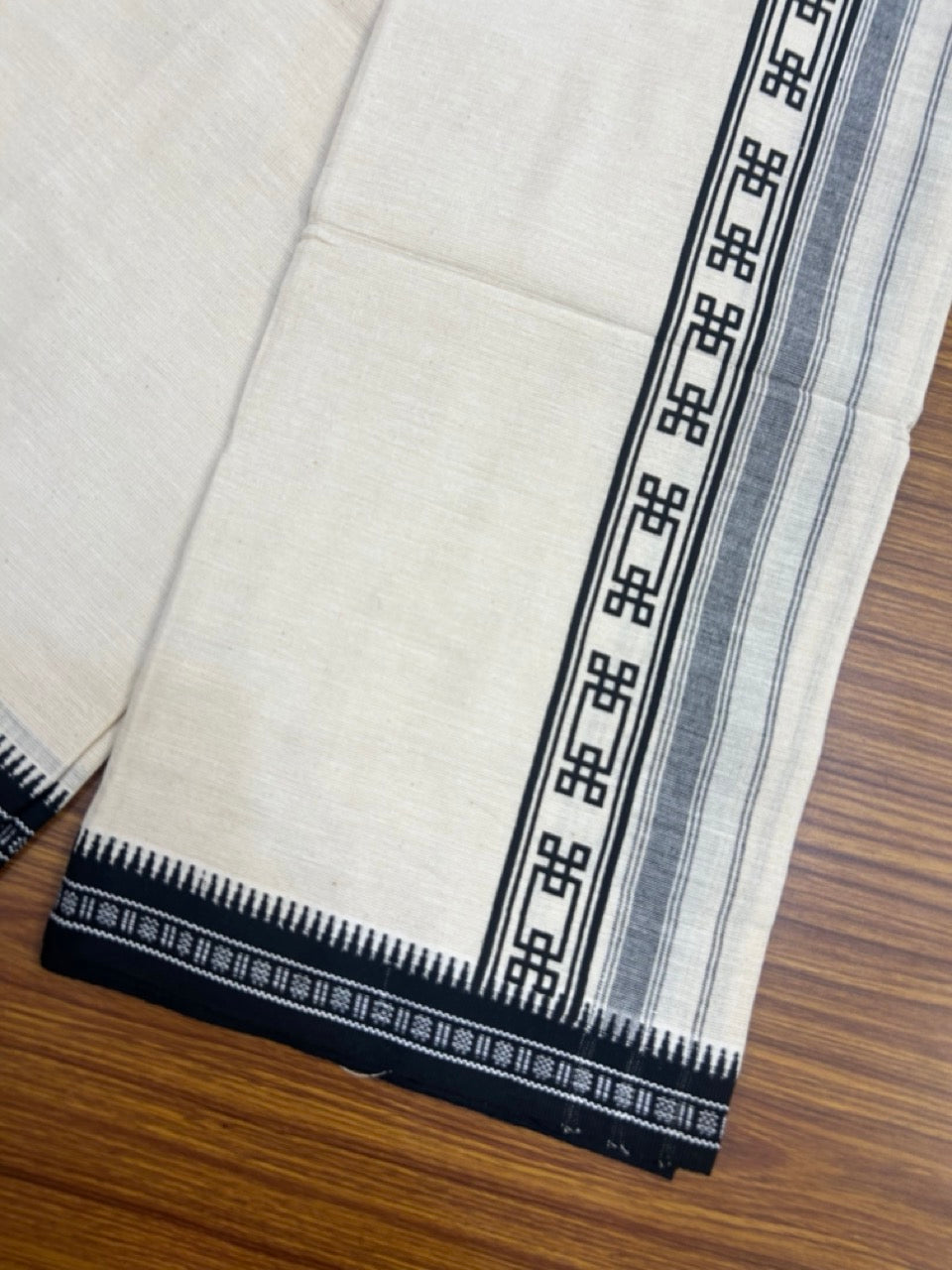 12% Discount !! Kaitharikada Pure Cotton Single OFF WHITE - (Unbleached) Kaily / Lungi - 2.25 inch Black Striped Printed kara Kuppadam Border with OFF WHITE colour body (2 meter / 4 muzham)- 20KK8019AS