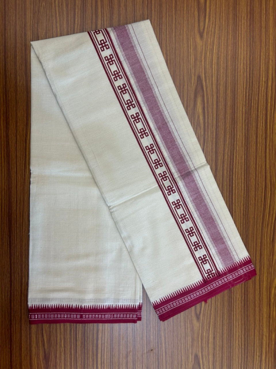 12% Discount !! Kaitharikada Pure Cotton Single OFF WHITE - (Unbleached) Kaily / Lungi - 3 inch Magenta Striped Printed kara Kuppadam Border with OFF WHITE colour body (2 meter / 4 muzham)- 21KK8019AS