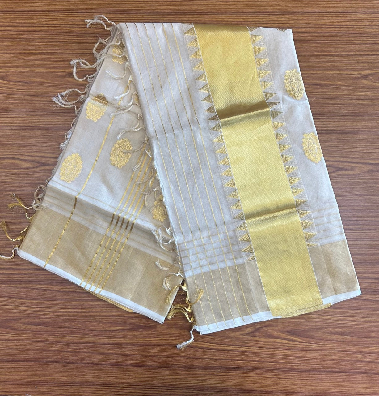 KaithariKada HANDLOOM MILPAAV Balaramapuram Kerala Saree for Women- 100% PURE Kerala Saree - Kasavu Tissue - 24 Inch Gold Kasavu DESIGN WITH KUNJALAM Kara- 9kk1009KK