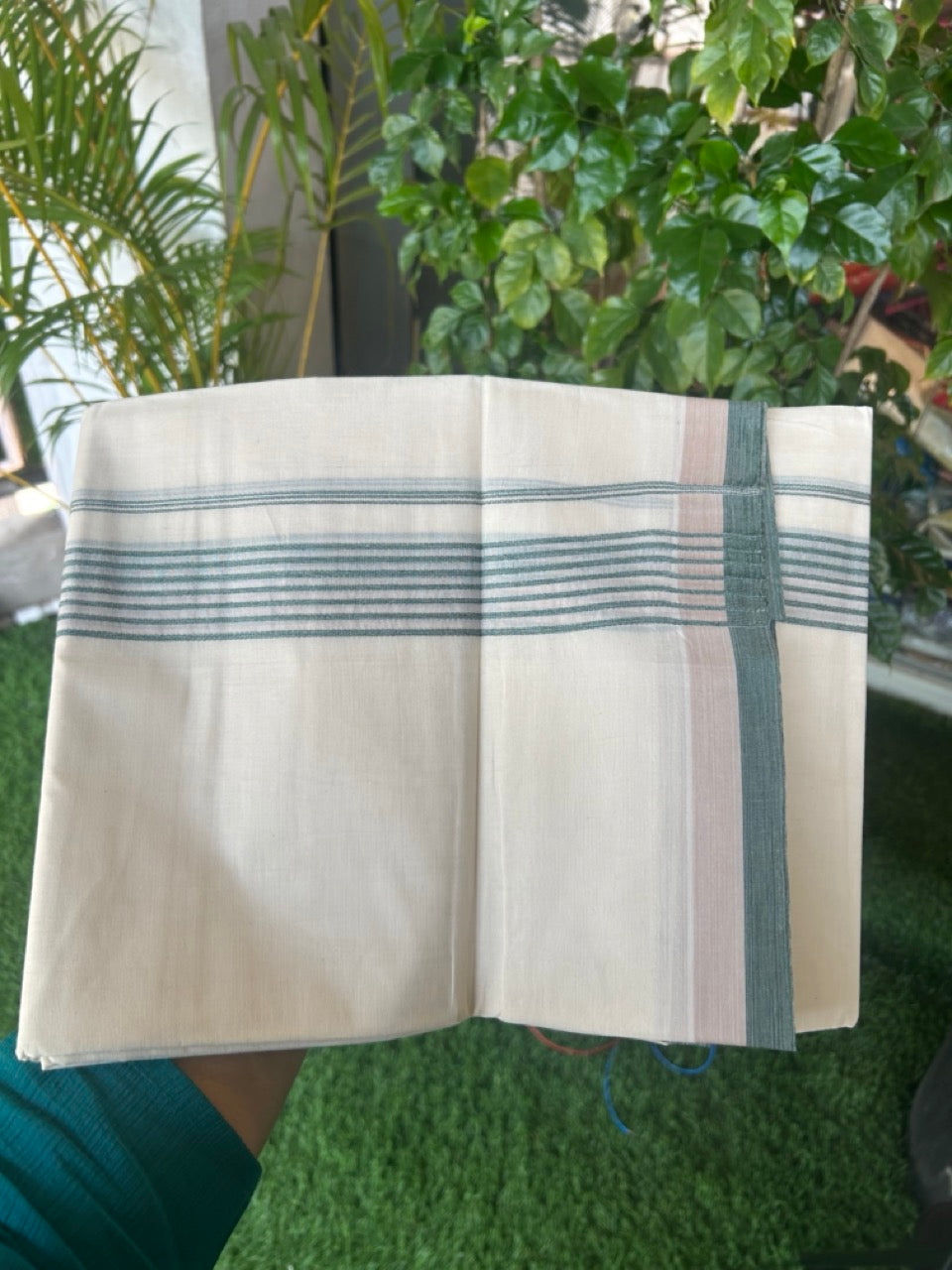 20% DISCOUNT ! KaithariKada Balaramapuram 100% Cotton Double off white (Unbleached) Mundu/Dhoti - 100X80 - 1.5 inch Silver Kasavu & Green Stripes kara - 17KK5172PMC