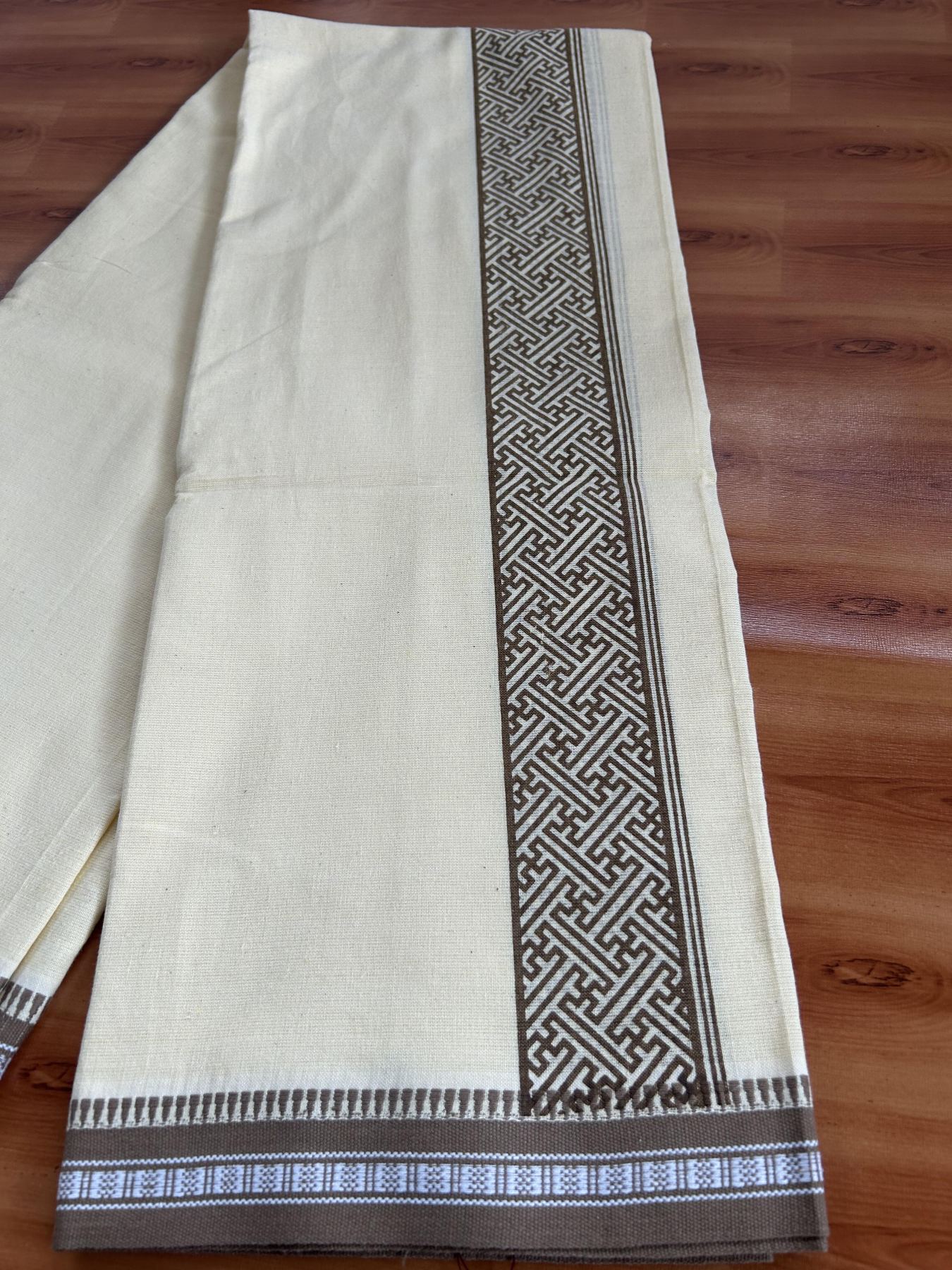 Kaitharikada - Single Kaily / Lungi -Mixed Cotton - 40s twisted - 2 inch Sand Brown Design Printed Kuppadam Kara With Light Yellow Colour Body (2 meter / 4 muzham) - 10 KK8056 AST