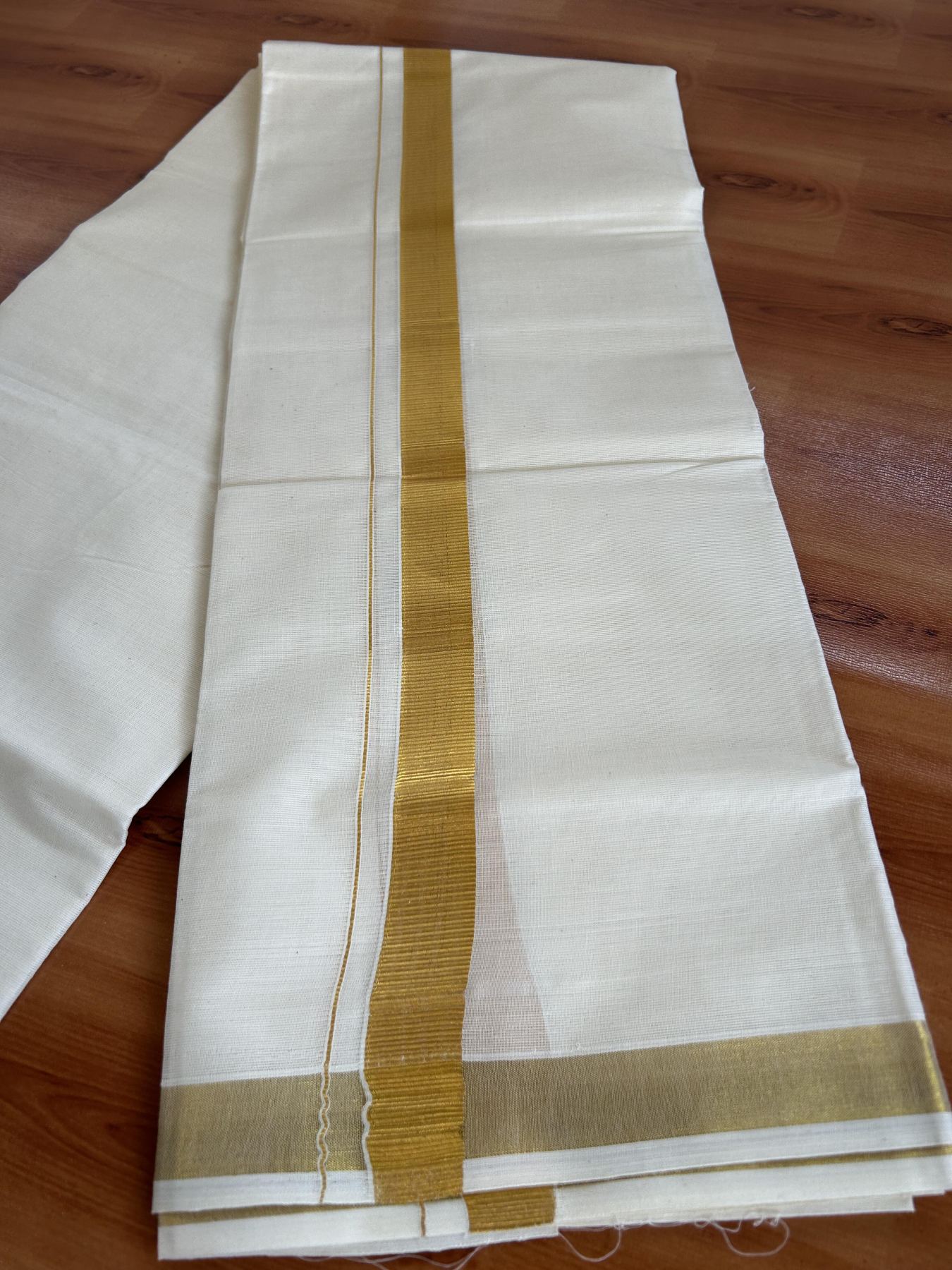 Neriyath Off White (Unbleached) - 20% Discount!! KaithariKada Balaramapuram - 100% Pure Cotton - 70s - 1 Inch Gold Kasavu Kara - 5 KK5399 VIN