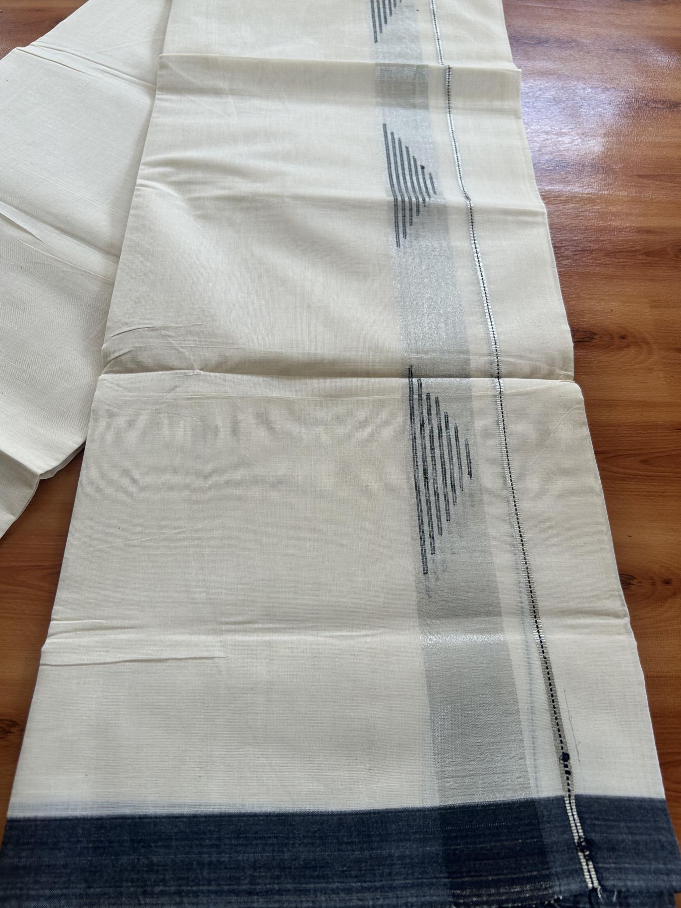 Double Off White (Unbleached) Mundu/Dhoti- 20% Discount! KaithariKada Pure Cotton - 100X80 - 1.25 inch Silver Kasav Shaded & Black Stripes Jacquard Design Kara - 4 mtr (8.5 Muzham) - 28 KK5452 THI