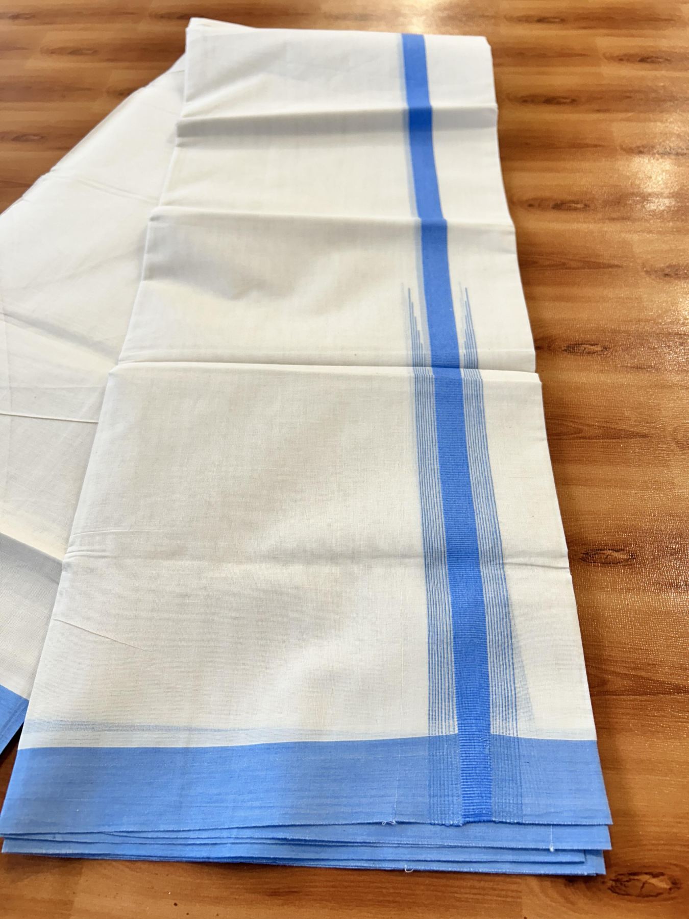 Off white Double (Unbleached) Mundu/Dhoti - 20% Discount! KaithariKada Balaramapuram 100% Cotton - (100x80)s - 1.5 inch Puliyilakkara Blue Chutty Kara 4 mtr (8.5 Muzham) - 18 KK5451 THI
