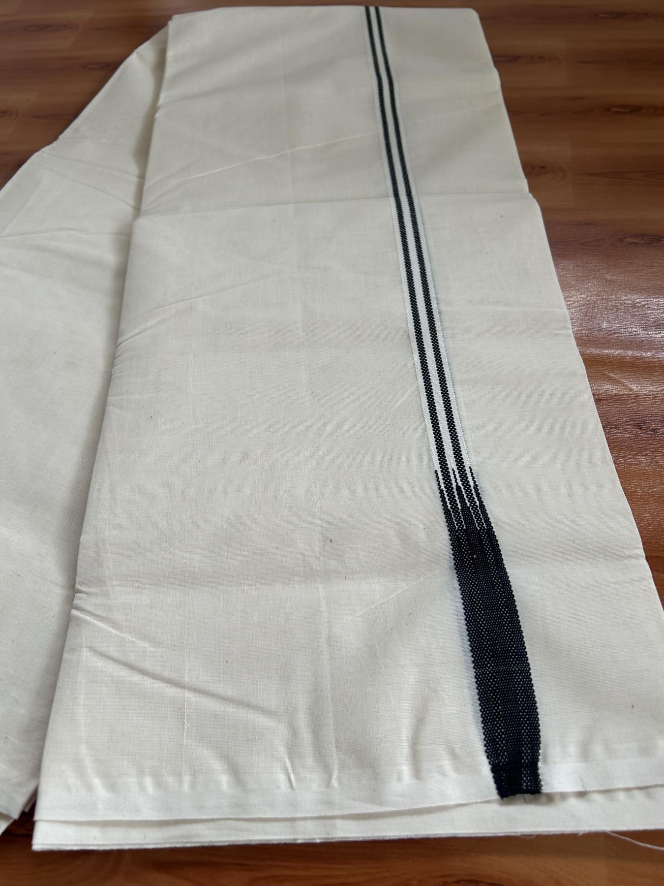 Double Off white Mundu/Dhoti - 20% Discount! KaithariKada Balaramapuram - 100% Cotton 100x100 - 0.75 inch Black Double Chutty Kara 4 mtr (8.5 muzham) - 16 KK5407 ASH