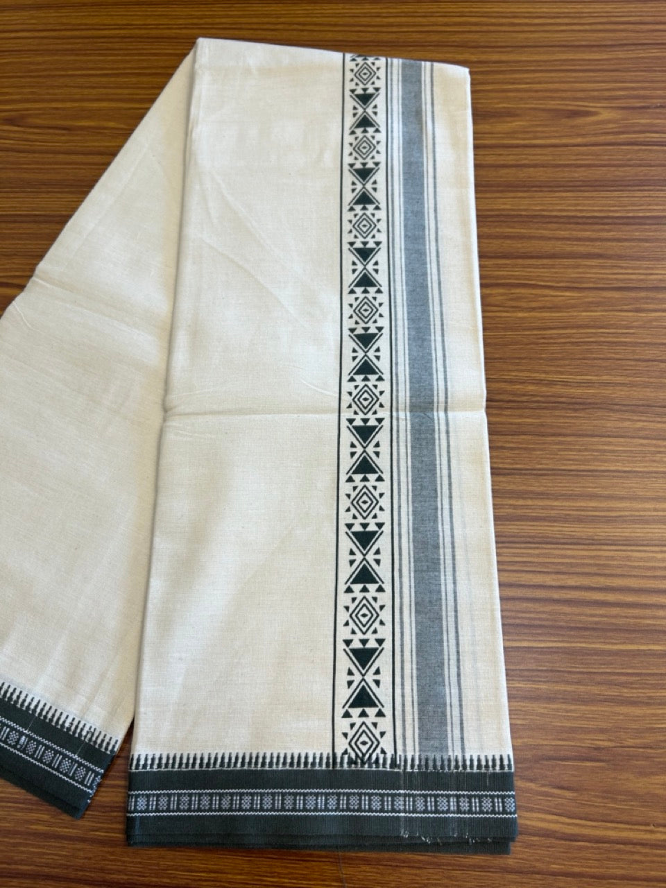 12% Discount !! Kaitharikada Pure Cotton Single OFF WHITE - (Unbleached) Kaily / Lungi - 3 inch Dark Olive Green Striped Printed kara Kuppadam Border with OFF WHITE colour body (2 meter / 4 muzham)- 2KK8009AS
