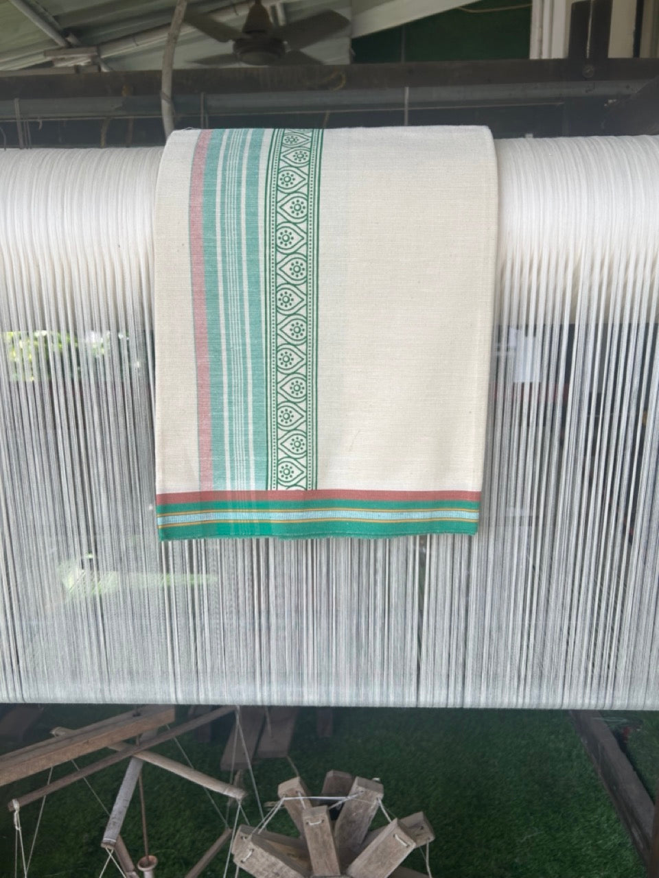 12% Discount !! Kaitharikada Pure Cotton Single OFF WHITE - (Unbleached) Kaily / Lungi - 3.5 inch Light Green & Brownish Orange Striped Printed kara Kuppadam Border with OFF WHITE colour body (2 meter / 4 muzham)- 5KK8010AS