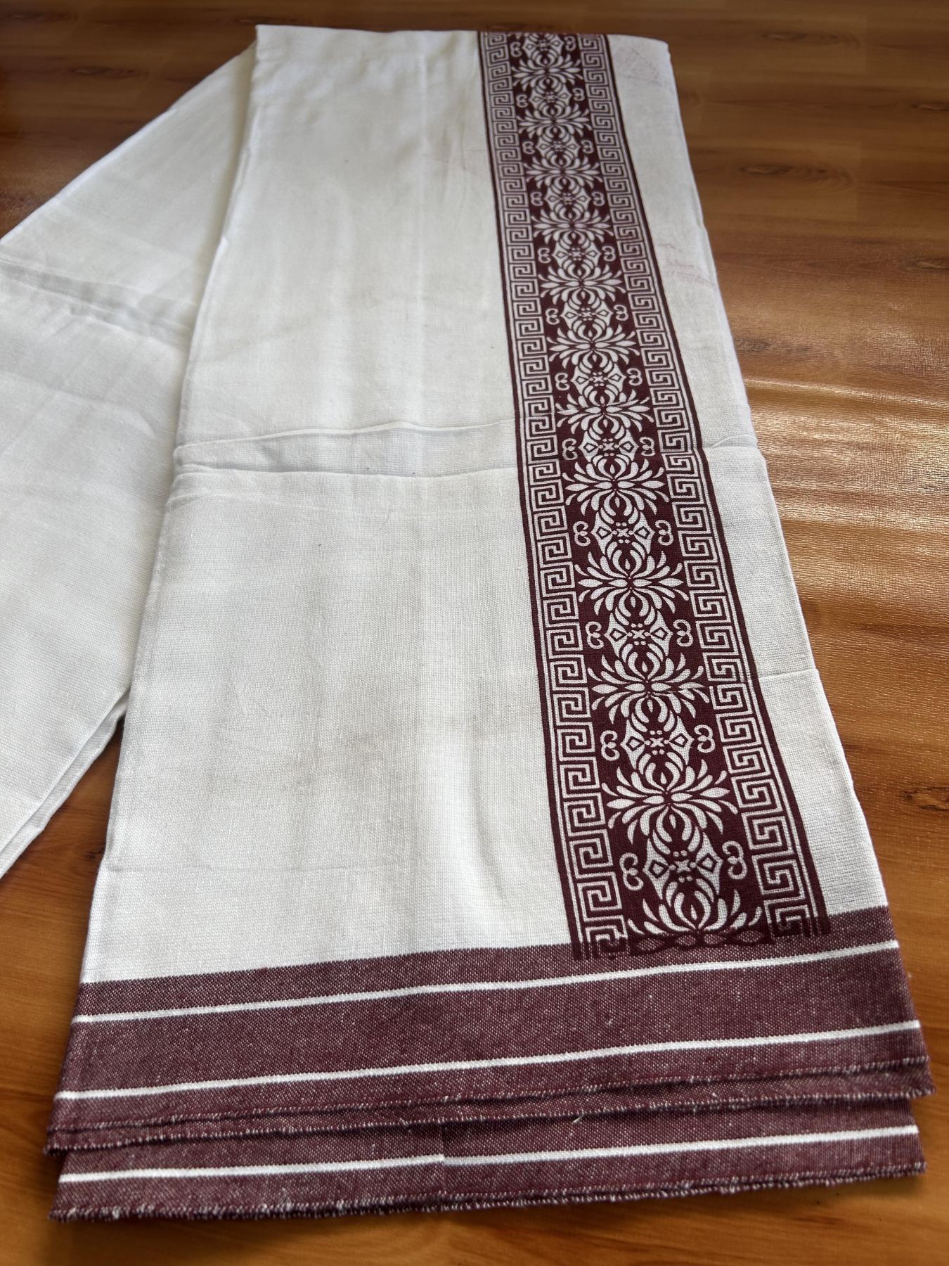 Kaitharikada - Single Kaily / Lungi - Mixed Cotton - 40s twisted - 2.75 inch Brown Printed Design kara with White colour body (2 meter / 4 muzham) - 29 KK8055 SAT