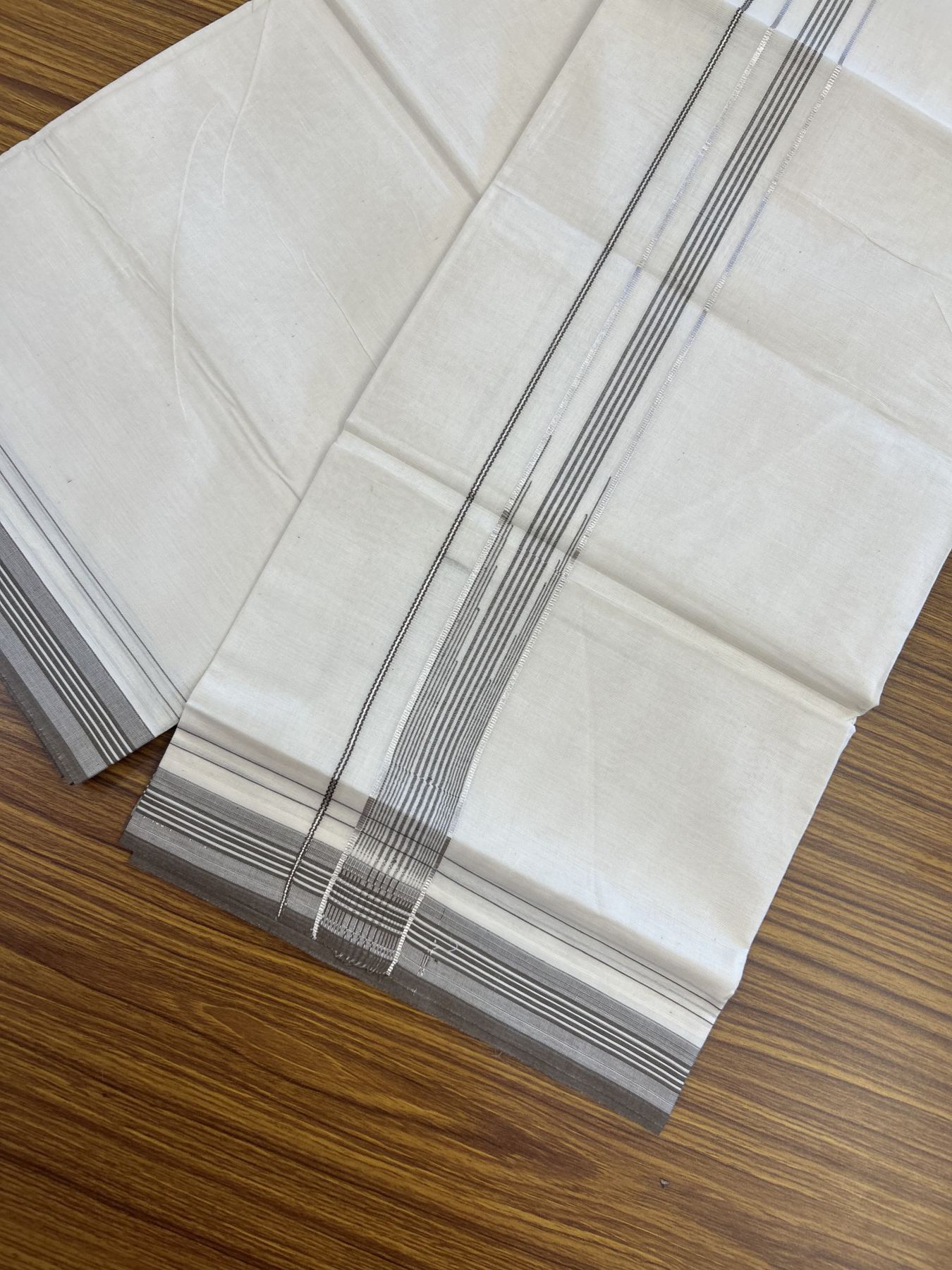 20% Discount ! KaithariKada Balaramapuram 100% Cotton Double Off White - (Unbleached) - Mundu / Dhoti- 100x80 - 1.25 inch Puliyilakkara Silver Kasav & Brown shaded striped chutty Kara - 4 mtr (8.5 Muzham) - 34 KK5340 VIN
