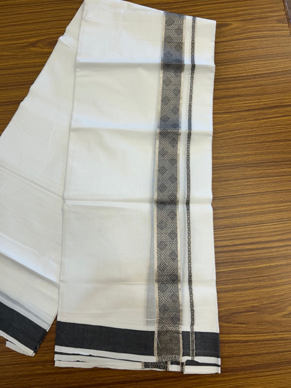 20% Discount! KaithariKada Balaramapuram 100% Cotton Double Pure white Mundu/Dhoti - 100x80 - 1.5 Inch Silver Kasav Black jacquard pattern Kara 3.90 mtr(8 muzham) - 1 KK5305 PMC