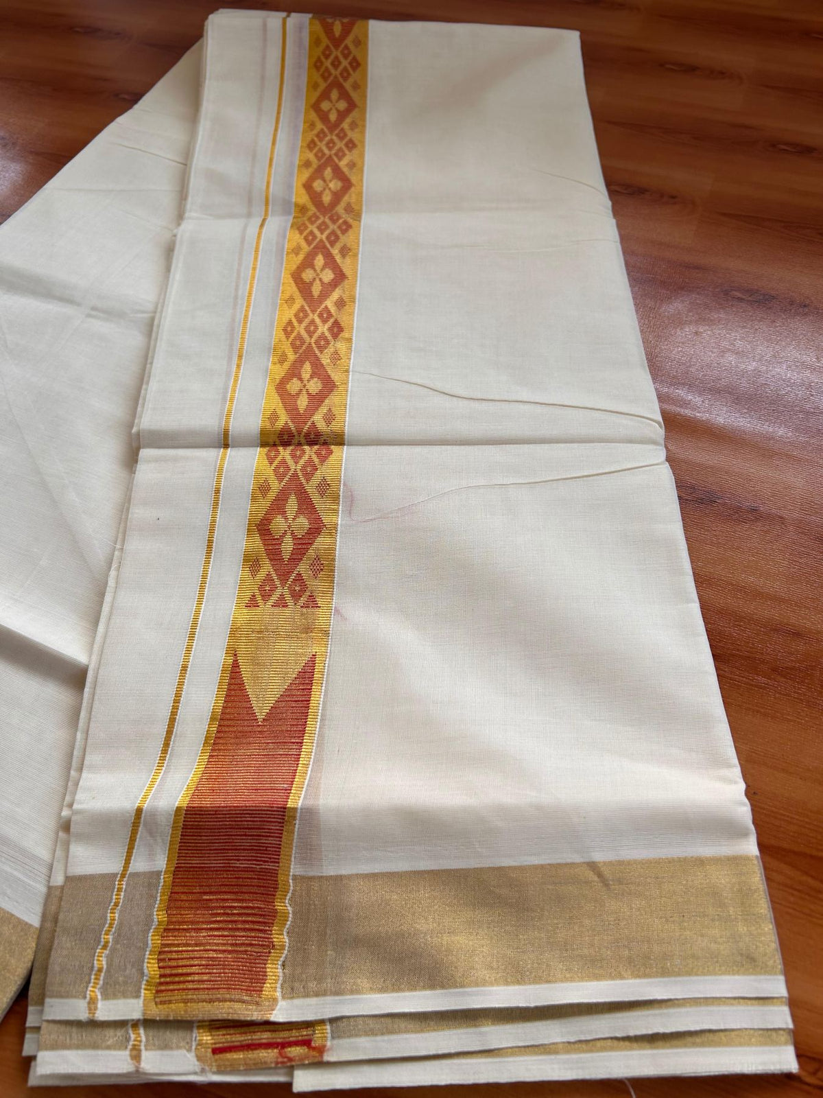 Double Off White (Unbleached) Mund/Dhoti - 20% Discount! KaithariKada Mixed Cotton - 60s - 1.5 inch Bright Red Gold Kasav Jacquard Design Chutty Kara 4 mtr (8.5 Muzham) - 9 KK5520 PMC
