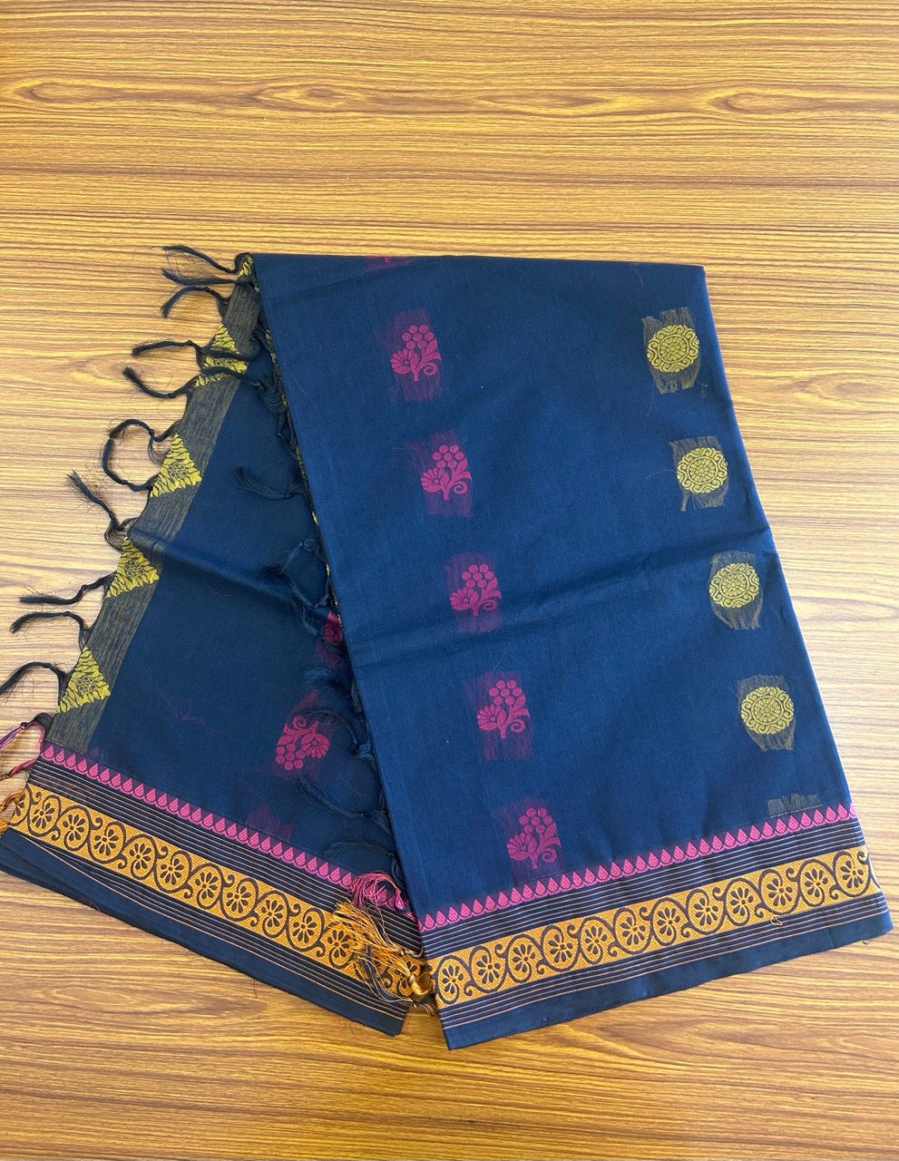 KaithariKada - Balaramapuram Cotton Saree - Black with Orange & Magenta - Flower Design - 5KK1006KK
