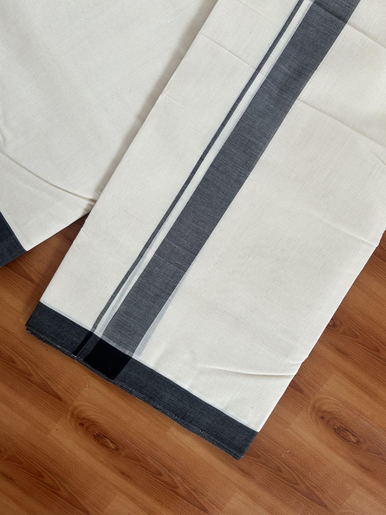 25% Discount! KaithariKada Handloom Millpaav - Kerala Handloom - Cotton Double Mundu/Dhoti Off white (Unbleached) - 80x90 - 1.25 inch Black Mulloth Kara - 22 KK5383 RAM
