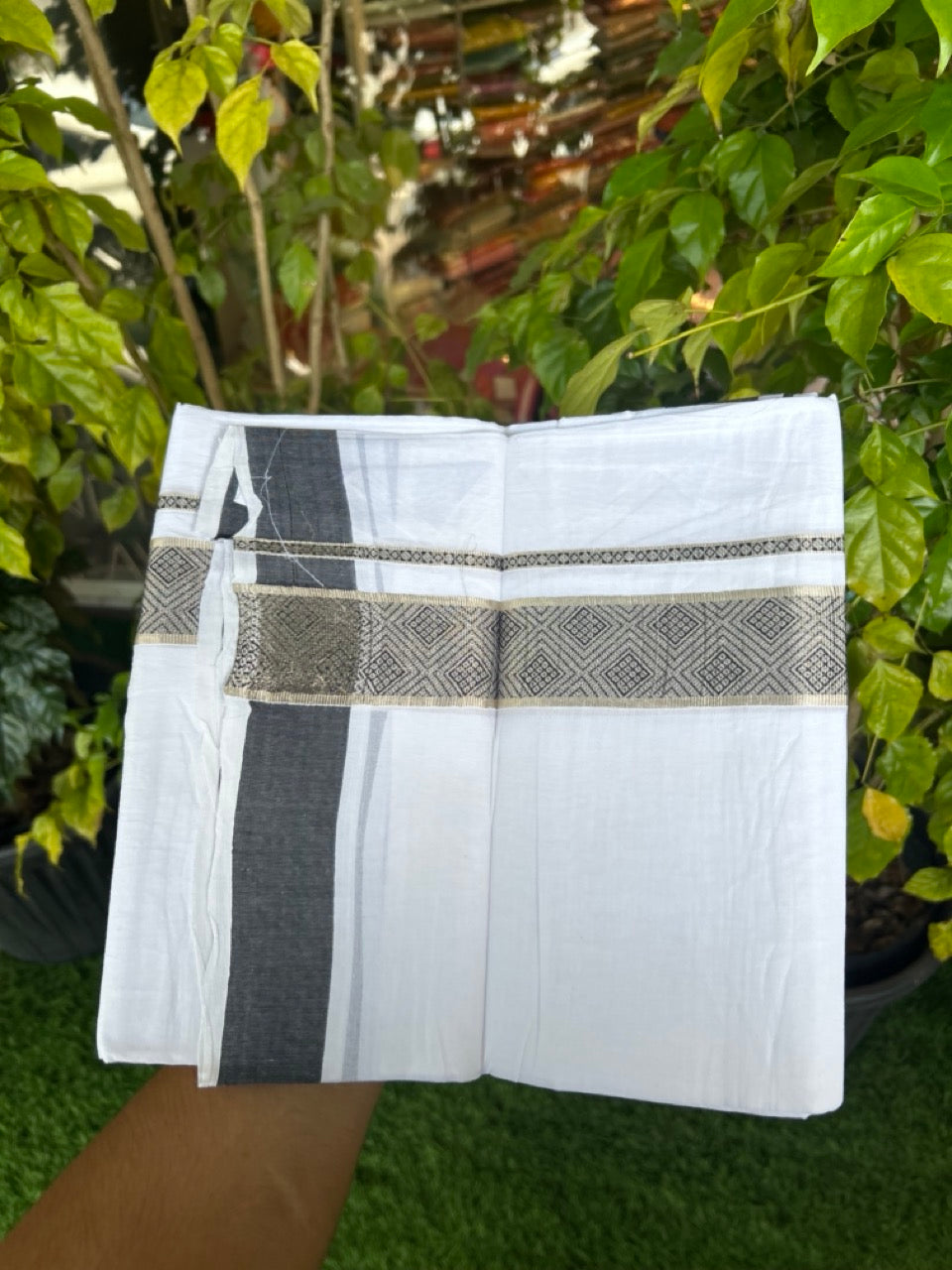20% Discount! KaithariKada Balaramapuram 100% Cotton Double Pure white Mundu/Dhoti - 100x80 - 1.5 Inch Silver Kasav Black jacquard pattern Kara 3.90 mtr(8 muzham) - 1 KK5305 PMC