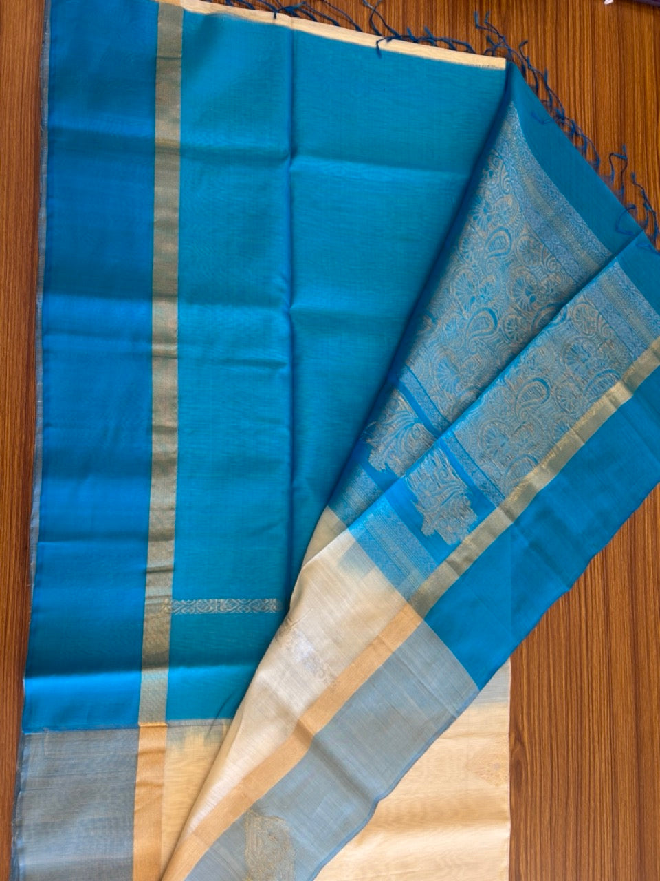 KaithariKada- Balaramapuram Saree - 100% PURE Cotton Silk - Azure Blue & Cream Design - 1KK1006KK