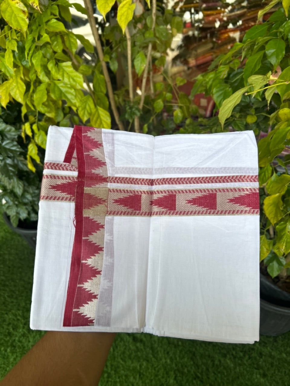 24% Discount ! KaithariKada Balaramapuram 100% Cotton Double Pure White Mundu/Dhoti - 100X80 - 1.25 inch Silver Kasav & Reddish Maroon Jacquard Design kara 3.90 mtr (8 Muzham) - 3 KK5305 PMC