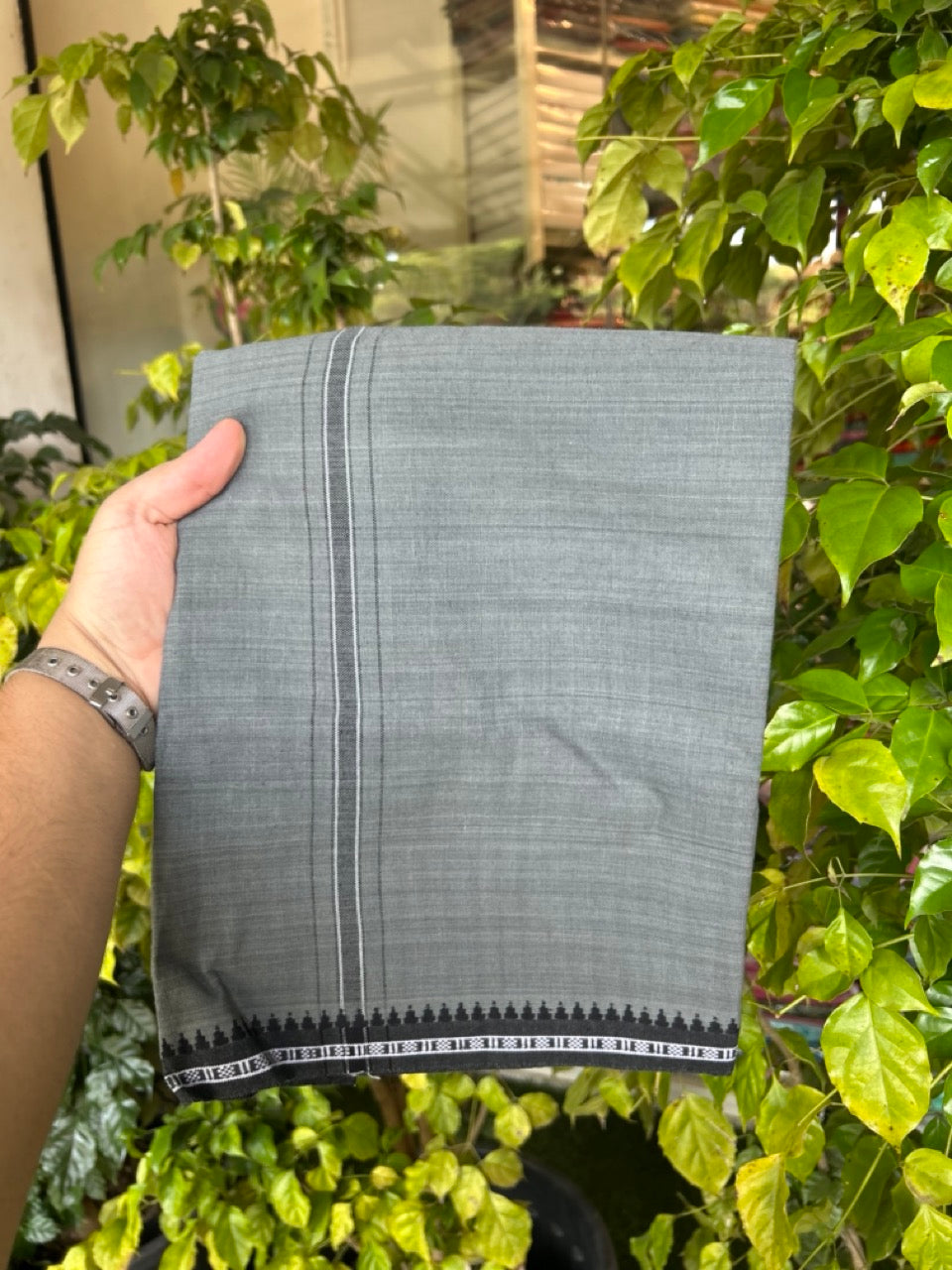 Premium Kathar Type Kavi Mund Pure cotton - Kaitharikada - Single Kaily / Lungi - 1 inch White Stripes Kara kuppadam Border with Grey colour body (2 meter / 4 muzham) - 7 KK5306 MUT