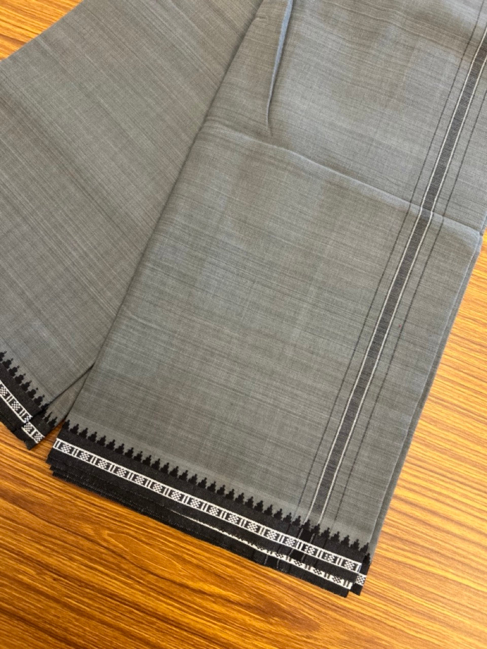 Premium Kathar Type Kavi Mund Pure cotton - Kaitharikada - Single Kaily / Lungi - 1 inch White Stripes Kara kuppadam Border with Grey colour body (2 meter / 4 muzham) - 7 KK5306 MUT