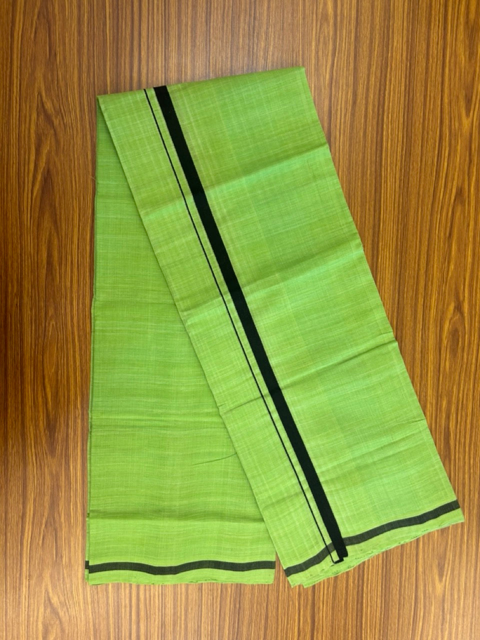 Handloom Single Hallmarked - 10% Discount !! KaithariKada 100% Pure Cotton - Mundu/Dhoti Parrot Green Body & 0.5 inch Black Kara- (2 meter / 4 muzham)- 41 KK8032 ELA