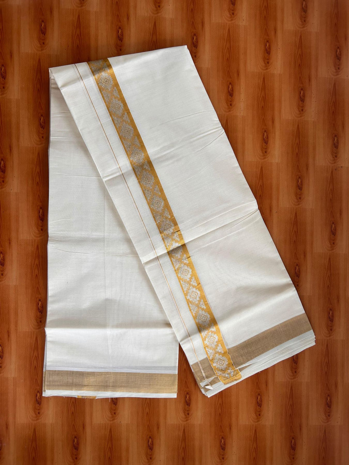 Double Off White (Unbleached) Mund/Dhoti - 20% Discount! KaithariKada Mixed Cotton - 60s - 1.5 inch Gold Silver Kasav Jacquard Design Kara 4 mtr (8.5 Muzham) - 41 KK5520 PMC