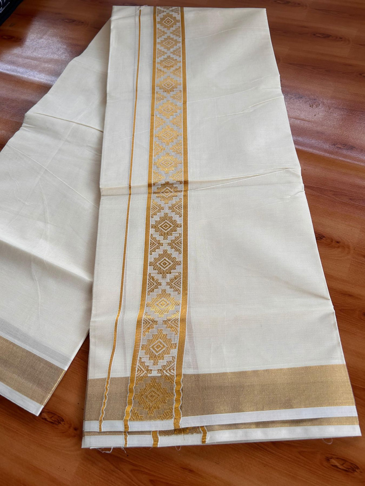 Double Off White (Unbleached) Mund/Dhoti - 20% Discount! KaithariKada Mixed Cotton - 60s - 2 inch Gold Kasav Jacquard Design Kara 4 mtr (8.5 Muzham) - 44 KK5520 PMC