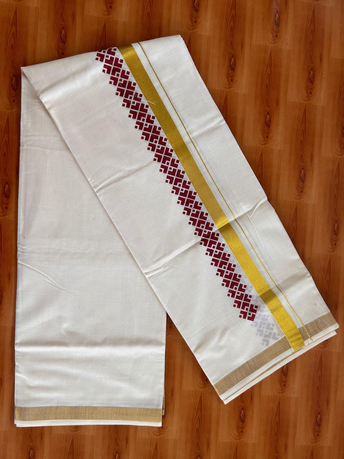 Double Off White (Unbleached) Mund/Dhoti - 20% Discount! KaithariKada Mixed Cotton - 60s - 2.25 inch Maroon Gold Kasav Krishna Printed Design Kara 4 mtr (8.5 Muzham) - 47 KK5520 PMC