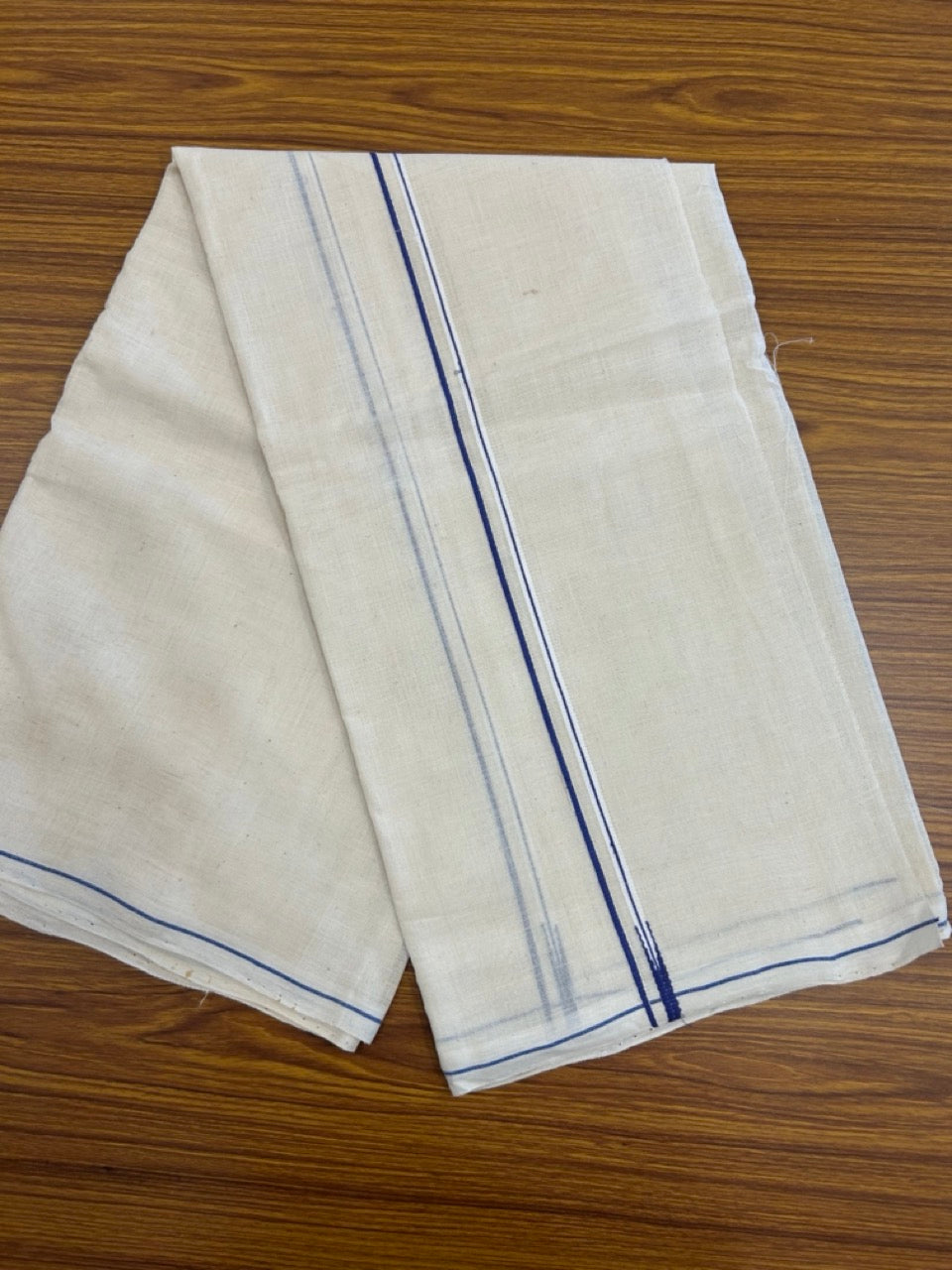 KaithariKada HANDLOOM UNAKKUPAAV Balaramapuram - 100% PURE Cotton Off White (Unbleached) Neriyath - 0.5 cm Violet Blue Kara - 3 KK5277 ELA
