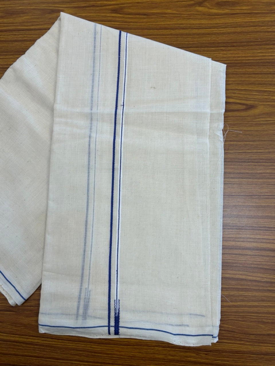 KaithariKada HANDLOOM UNAKKUPAAV Balaramapuram - 100% PURE Cotton Off White (Unbleached) Neriyath - 0.5 cm Violet Blue Kara - 3 KK5277 ELA