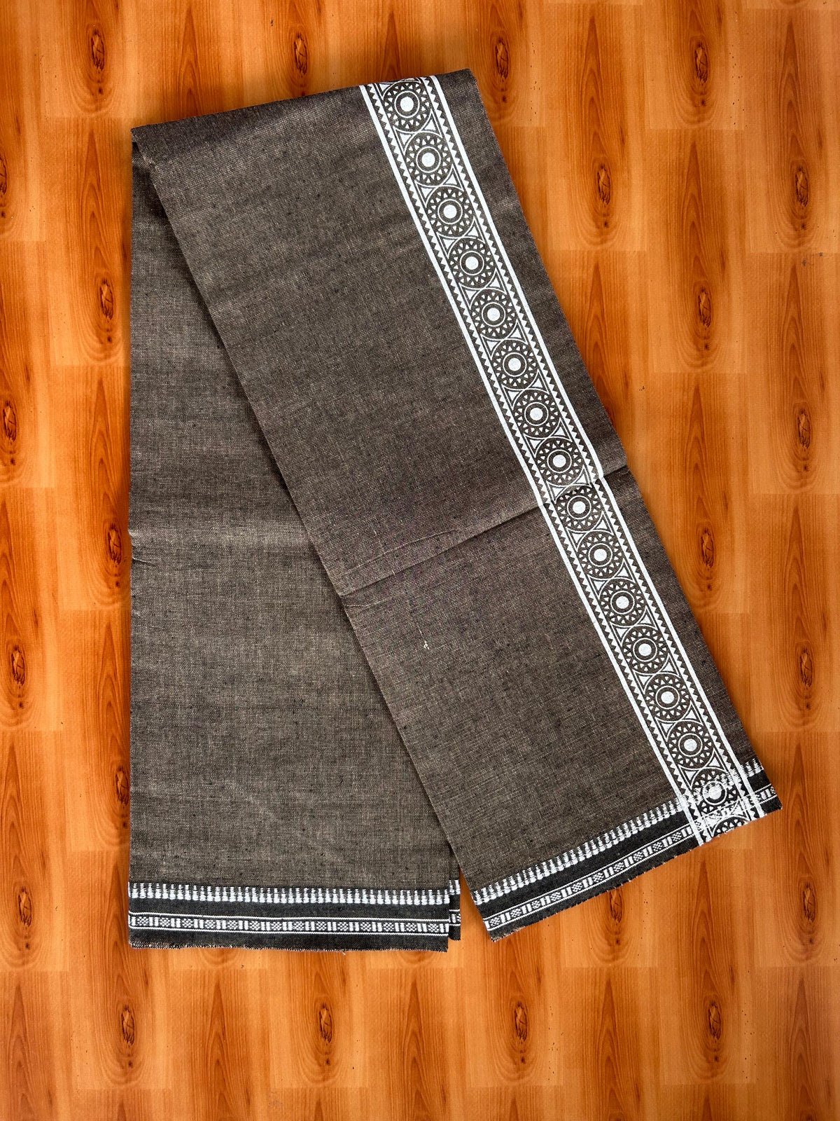 Kaitharikada - Single Kaily / Lungi - Mixed Cotton - 20s twisted - 2 inch White Printed kara with Sand Brown & Black colour body (2 meter / 4 muzham) - 6 KK8082 SAT