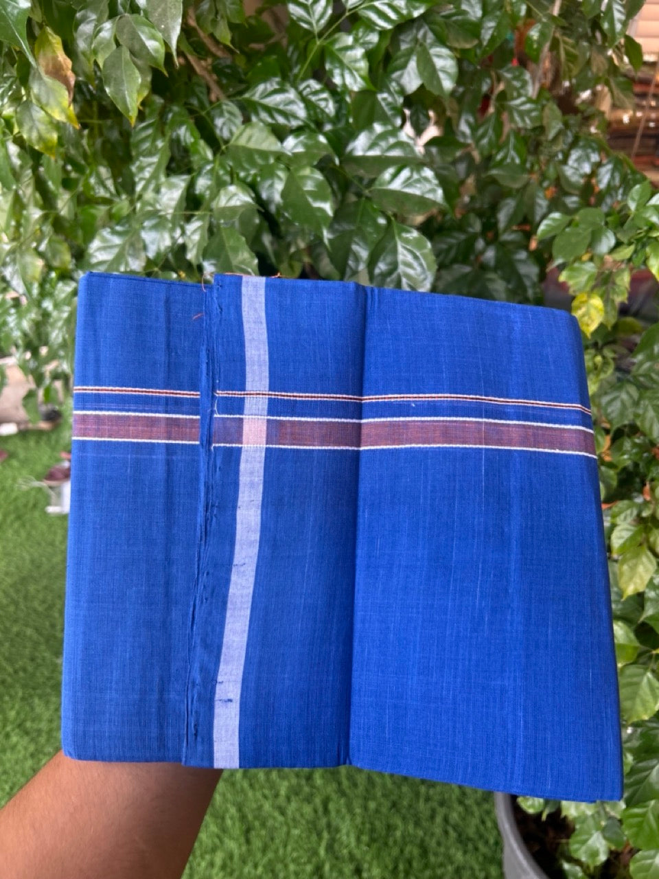 10% Discount !! KaithariKada 100% Pure Cotton - Handloom Single Mund/Dhoti Blue Colour Body & Brown Shaded 0.5 inch Kara- (2 meter / 4 muzham)- 14 KK8032 ELA